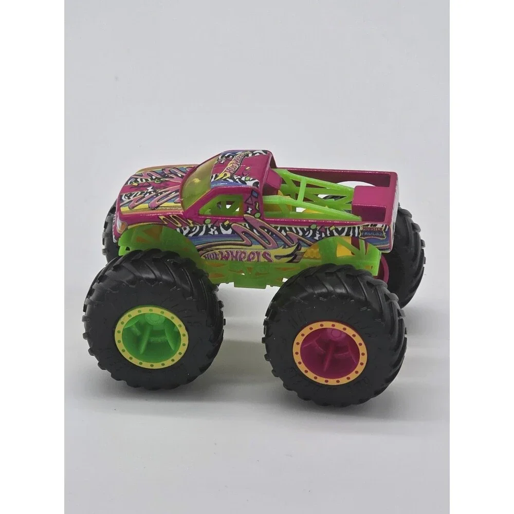 Hot Wheels Torque Terror Monster Truck  1:24 Scale Diecast